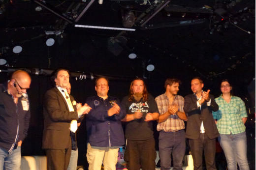 alle Künstler auf der Bühne